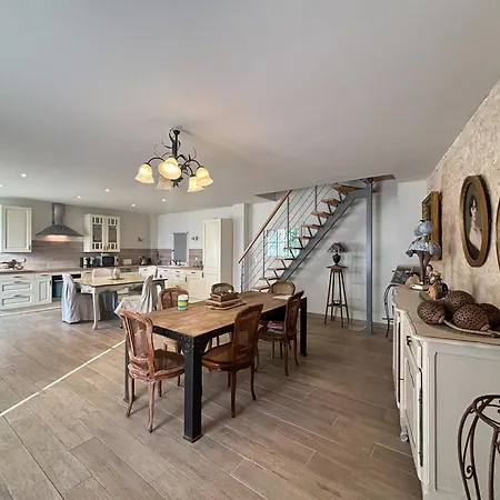 Manoir Xv Et Grange Avec Piscine Chauffee Privee