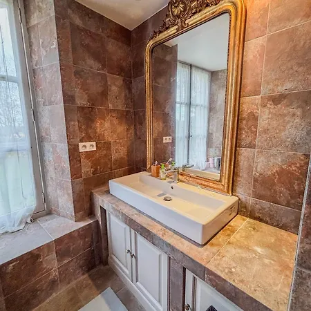 Manoir Xv Et Grange Avec Piscine Chauffee Privee Saint-Ouen-de-la-Cour