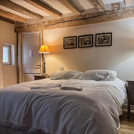 Manoir Xv Et Grange Avec Piscine Chauffee Privee Дом отдыха