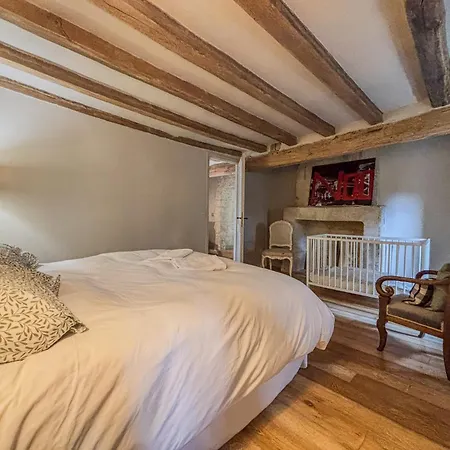 Manoir Xv Et Grange Avec Piscine Chauffee Privee Saint-Ouen-de-la-Cour