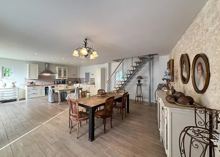 Manoir Xv Et Grange Avec Piscine Chauffée Privée