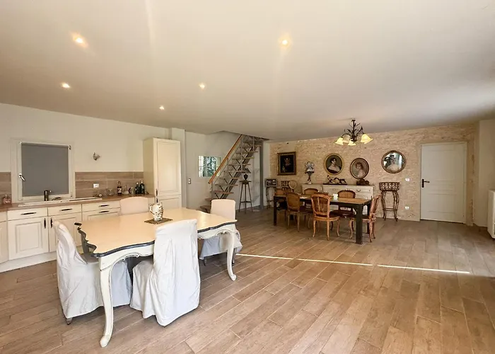 Manoir Xv Et Grange Avec Piscine Chauffée Privée