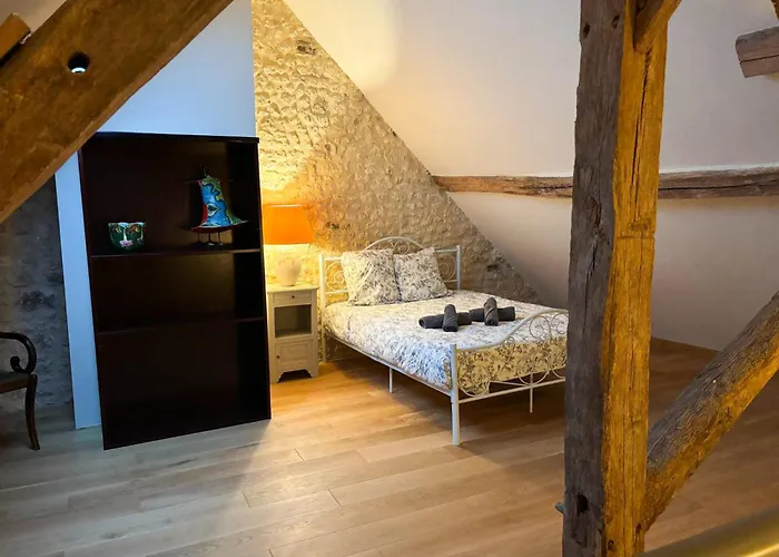 Manoir Xv Et Grange Avec Piscine Chauffée Privée Hébergement de vacances *